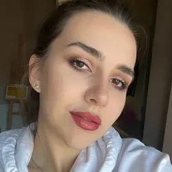 Фотография репетитора Карнаухова Кристина Дмитриевна