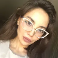 Фотография репетитора Байханова Аделя Айнуровна