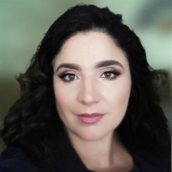 Фотография репетитора Сеит-Меметова Мунаввер Эмирвелиевна