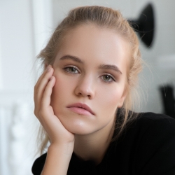 Фотография репетитора Калиновская Анастасия Алексеевна