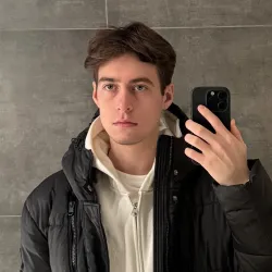 Фотография репетитора Жерновков Даниил Дмитриевич