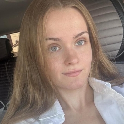 Фотография репетитора Батова Екатерина Юрьевна