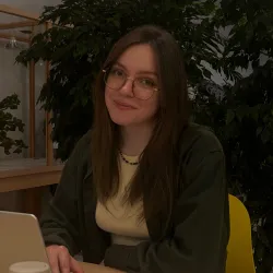 Фотография репетитора Стрельникова Екатерина Сергеевна