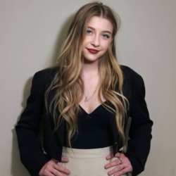 Фотография репетитора Косторная Ирина Витальевна