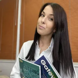 Фотография репетитора Исаева Елена Сергеевна