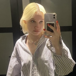 Фотография репетитора Остапюк Александра Антоновна