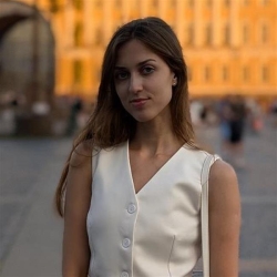 Фотография репетитора Ковалева Виктория Александровна