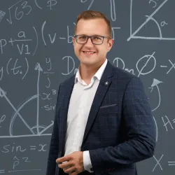 Фотография репетитора Покручин Олег Александрович