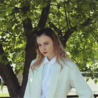 Фотография репетитора Попова Полина Анатольевна