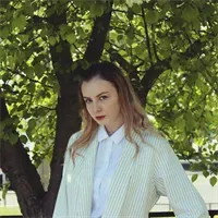 Фотография репетитора Попова Полина Анатольевна