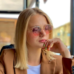 Фотография репетитора Попкова Виктория Сергеевна