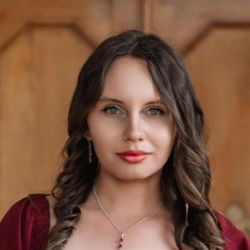 Фотография репетитора Толмачева Лада Игоревна