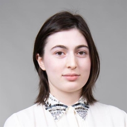 Фотография репетитора Абасова Динара Абасовна