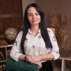 Фотография репетитора Ахундова Елена Викторовна