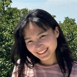 Фотография репетитора Муратова Динара Бейсембаевна