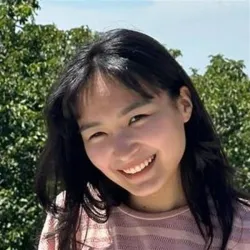 Фотография репетитора Муратова Динара Бейсембаевна