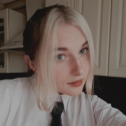 Фотография репетитора Калюжная Елизавета Алексеевна