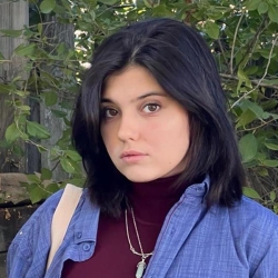 Фотография репетитора Серафимова Яна Григорьевна