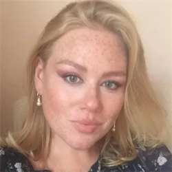 Фотография репетитора Басова Анастасия Александровна