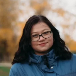 Фотография репетитора Торичнева Александра Александровна