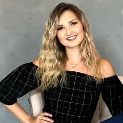 Фотография репетитора Камальдинова Вероника Рашитовна