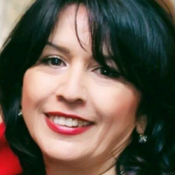 Фотография репетитора Калантарова Элина Артавазовна