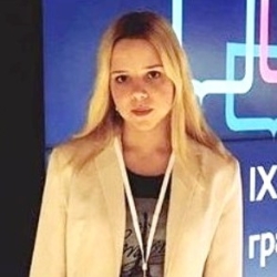 Фотография репетитора Антонова Виктория Викторовна