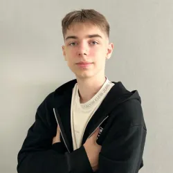 Фотография репетитора Микеная Одиссей Сергеевич