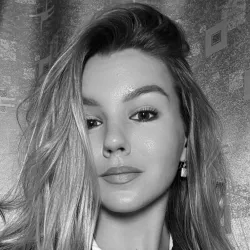 Фотография репетитора Надтока Алина Игоревна