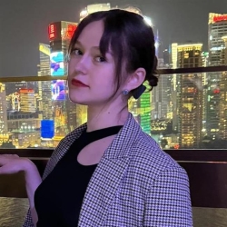 Фотография репетитора Ватанина Алена Михайловна