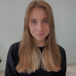 Фотография репетитора Полтавцева Элла Александровна