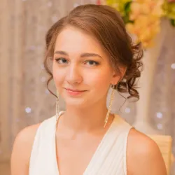 Фотография репетитора Устименко Яна Игоревна