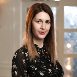 Фотография репетитора Коротаева Алена Владимировна