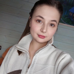 Фотография репетитора Гайфутдинова Адиля Рэвалевна