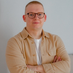 Фотография репетитора Винаков Дмитрий Сергеевич