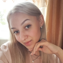 Фотография репетитора Попова Алина Андреевна