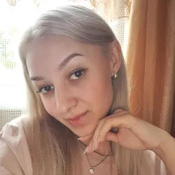 Фотография репетитора Попова Алина Андреевна