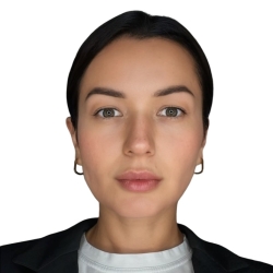 Фотография репетитора Яркина Олеся Николаевна