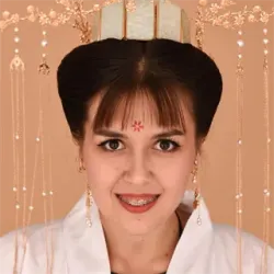 Фотография репетитора Иванова Алина Максимовна