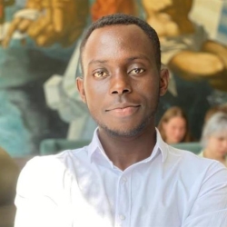 Фотография репетитора Сакала Тионге 