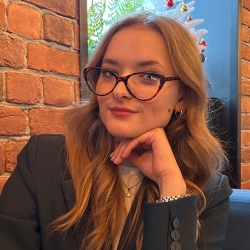 Фотография репетитора Мельникова Полина Игоревна