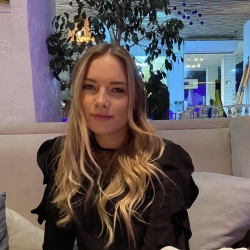 Фотография репетитора Харисова Алина Фарисовна