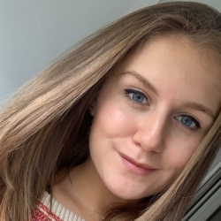 Фотография репетитора Зверева Майя Эдуардовна