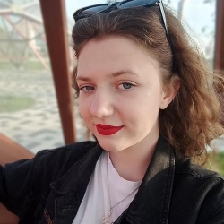 Фотография репетитора Змиевская Алена Андреевна