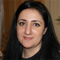 Фотография репетитора Саркисова Елена Ашотовна