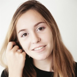 Фотография репетитора Ротарь Алена Евгеньевна