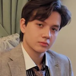 Фотография репетитора Курнаков Артемий Денисович