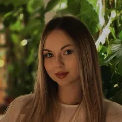 Фотография репетитора Горлова Алина Михайловна