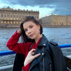 Фотография репетитора Султинских Анна Николаевна